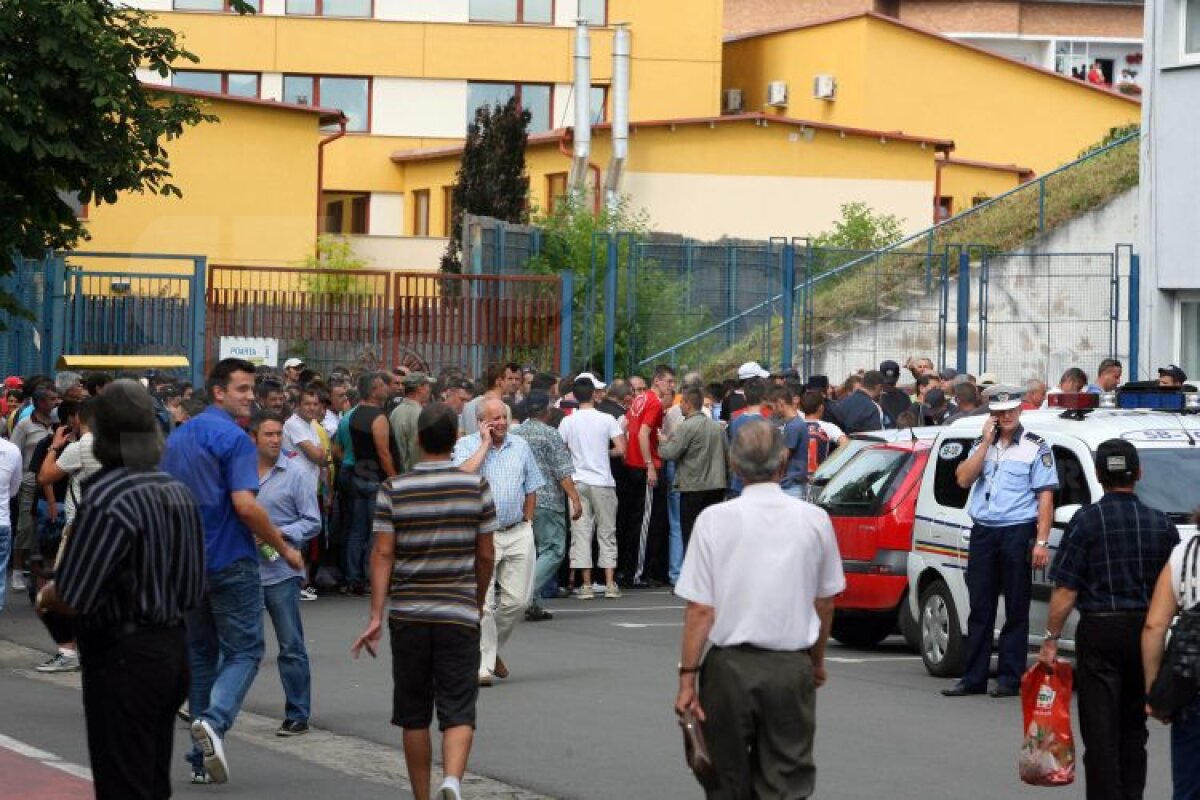 FOTO » Record de asistenţă la Sibiu! Peste 13.500 de fani în tribune
