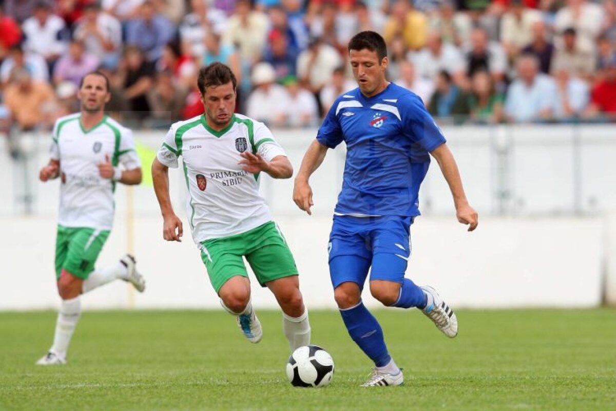 FOTO » Record de asistenţă la Sibiu! Peste 13.500 de fani în tribune