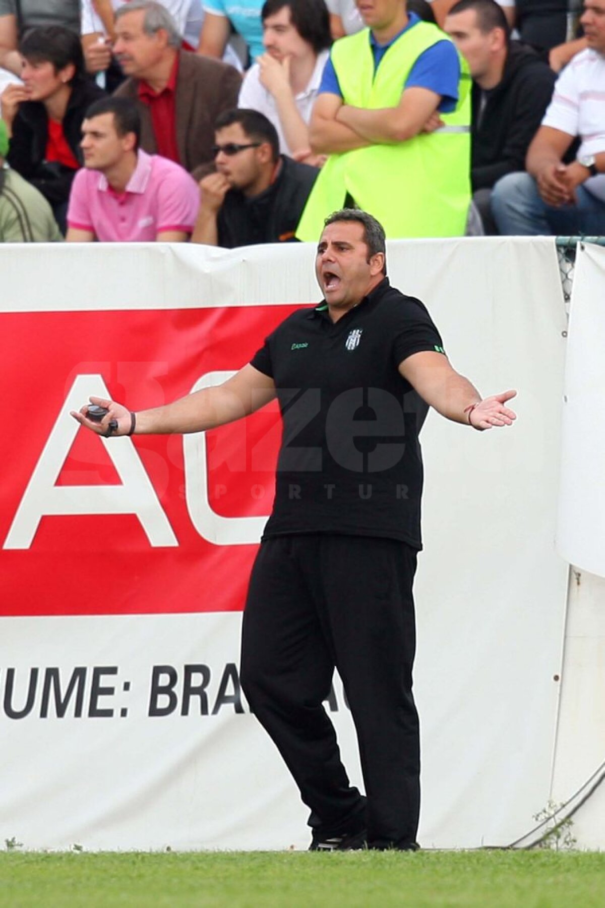 FOTO » Record de asistenţă la Sibiu! Peste 13.500 de fani în tribune