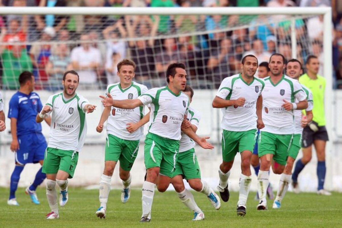 FOTO » Record de asistenţă la Sibiu! Peste 13.500 de fani în tribune