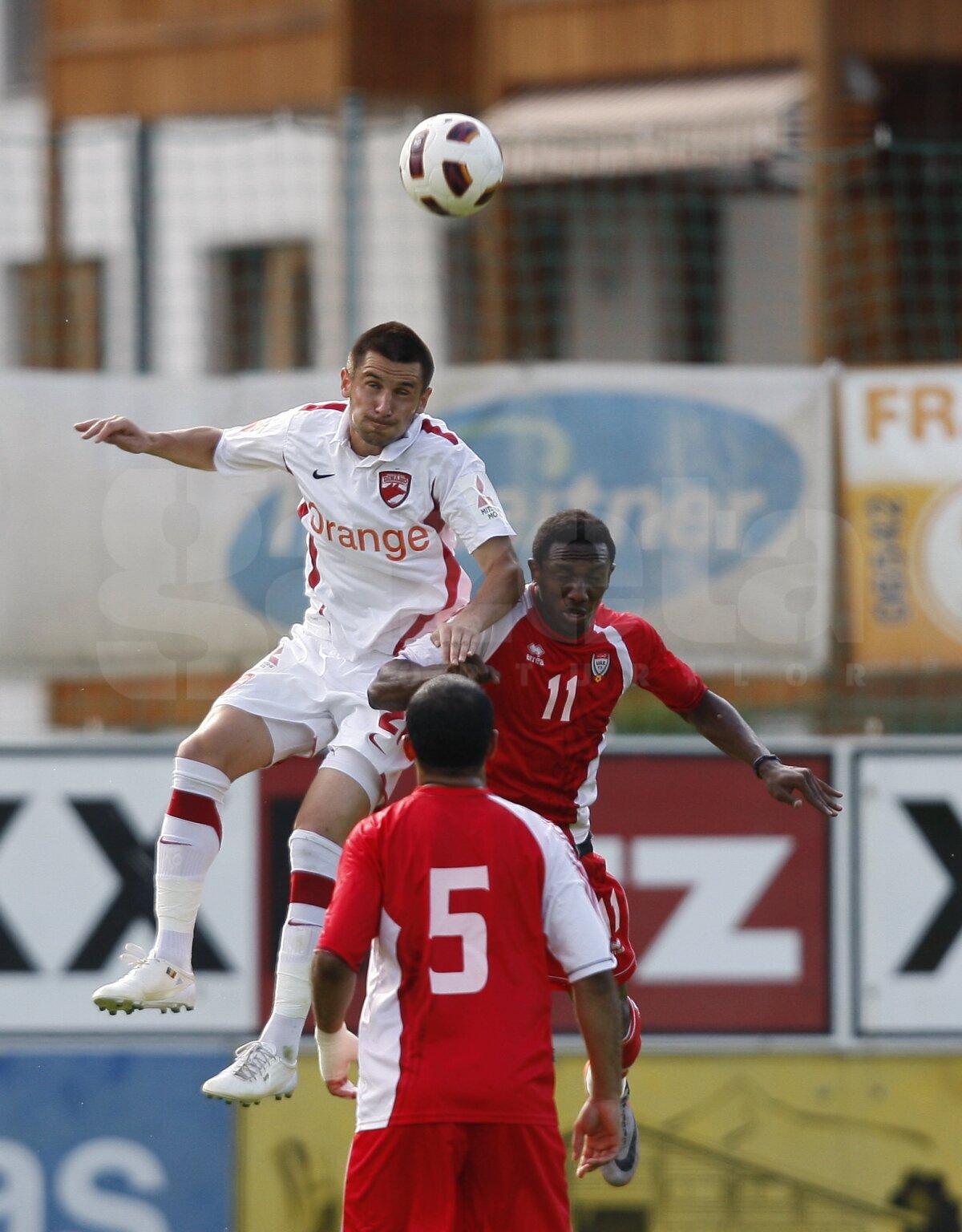 VIDEO Dinamo a făcut egal cu naţionala Emiratelor Arabe Unite, 1-1