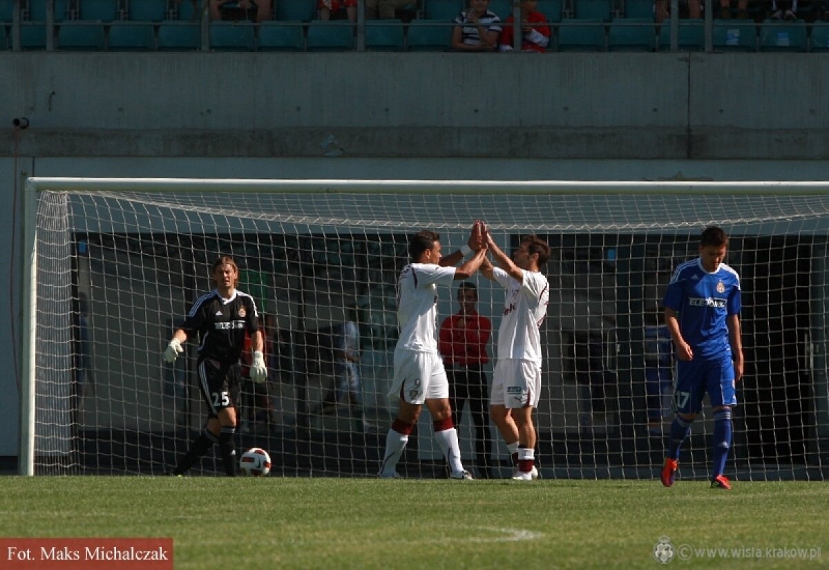 FOTO Rapid a bătut campioana Poloniei cu 2-0, goluri Grigorie şi Roman