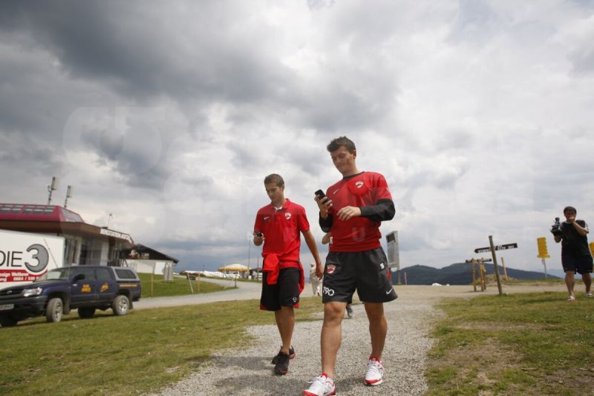 GALERIE FOTO » Dinamoviştii s-au relaxat la înălţime!