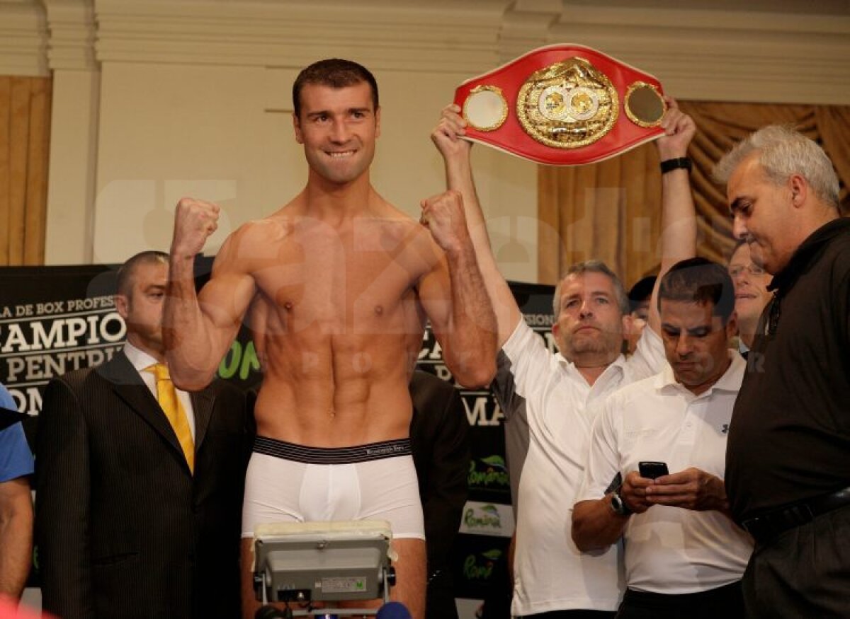 Bute şi Mendy au trecut de cîntarul oficial. Românul a avut cu 54 de grame sub limita categoriei