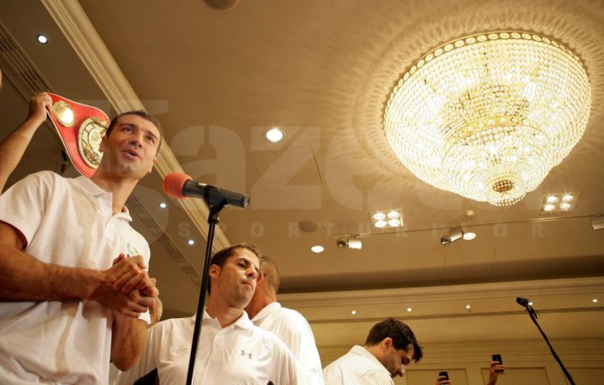 Bute şi Mendy au trecut de cîntarul oficial. Românul a avut cu 54 de grame sub limita categoriei