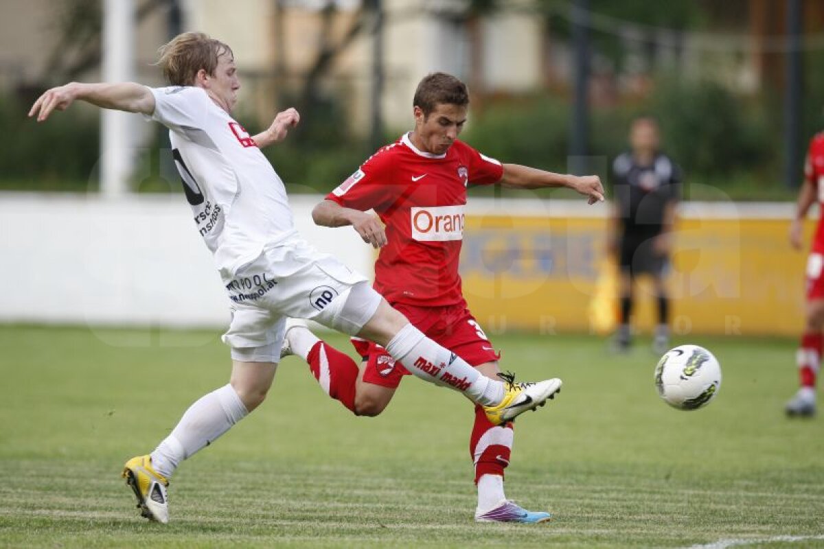 GALERIE FOTO » Dinamo - SK Anif 2-1 (Stănescu 57, Chiacu 78)