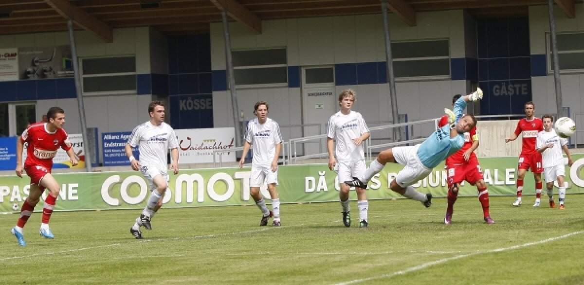 VIDEO Dinamo a făcut spectacol înainte de revenirea din Austria » Ultima zi de distracţie