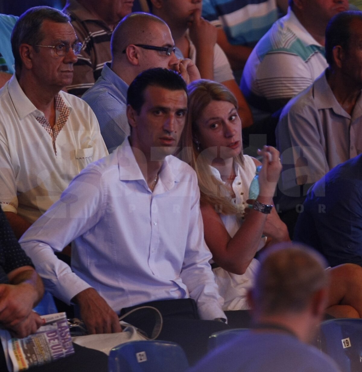 Primii doi români au cîştigat înainte de limită: Bogdan Dinu, KO în runda 1! Viorel Simion, KO în runda a noua!