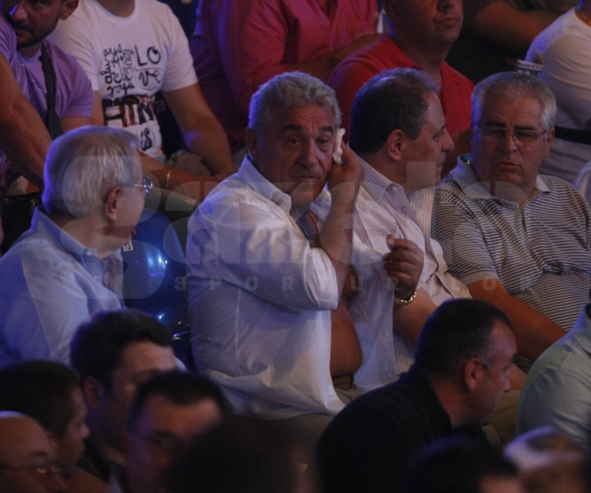 Primii doi români au cîştigat înainte de limită: Bogdan Dinu, KO în runda 1! Viorel Simion, KO în runda a noua!