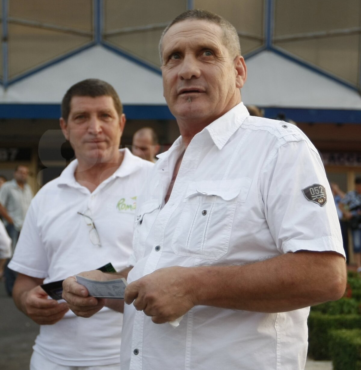 Romexpo a devenit ieri seară principalul loc de întîlnire al vedetelor » Feţele galei