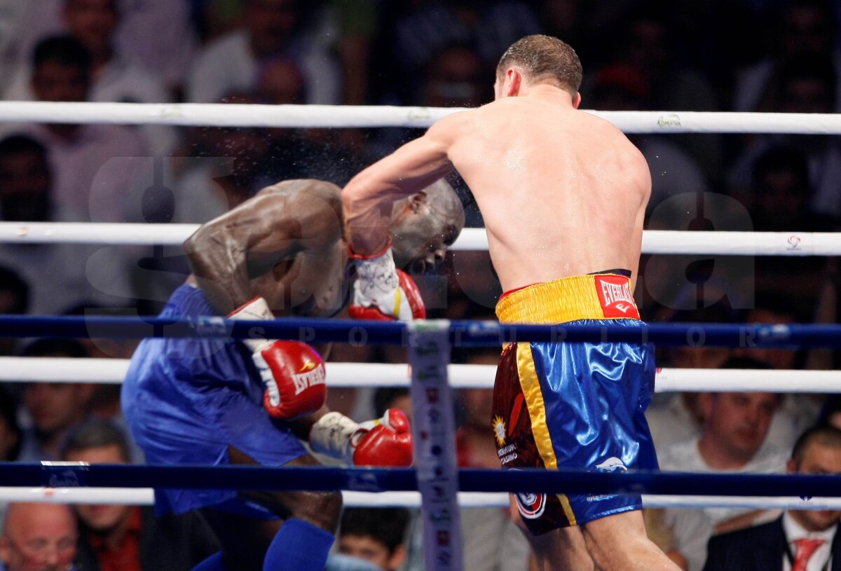 Mendy a rezistat numai 4 runde în faţa lui Bute: "Lovitură scurtă şi imprevizibilă!"