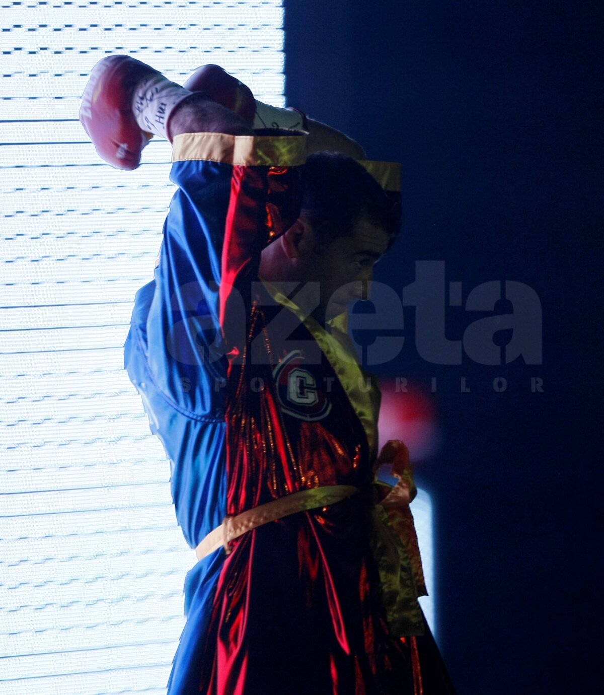 Mendy a rezistat numai 4 runde în faţa lui Bute: "Lovitură scurtă şi imprevizibilă!"