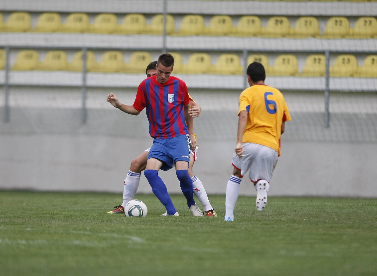 FOTO Naţionala Under-19 a pierdut cu Chindia Tîrgovişte, scor 2-3