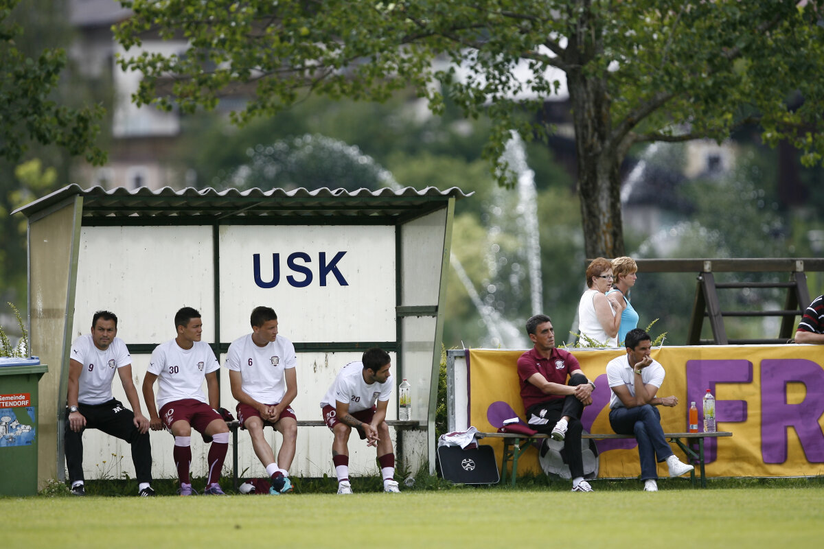 FOTO Răzvan Lucescu şi Victor Piţurcă, pentru prima oară faţă în faţă de la schimbarea selecţionerului