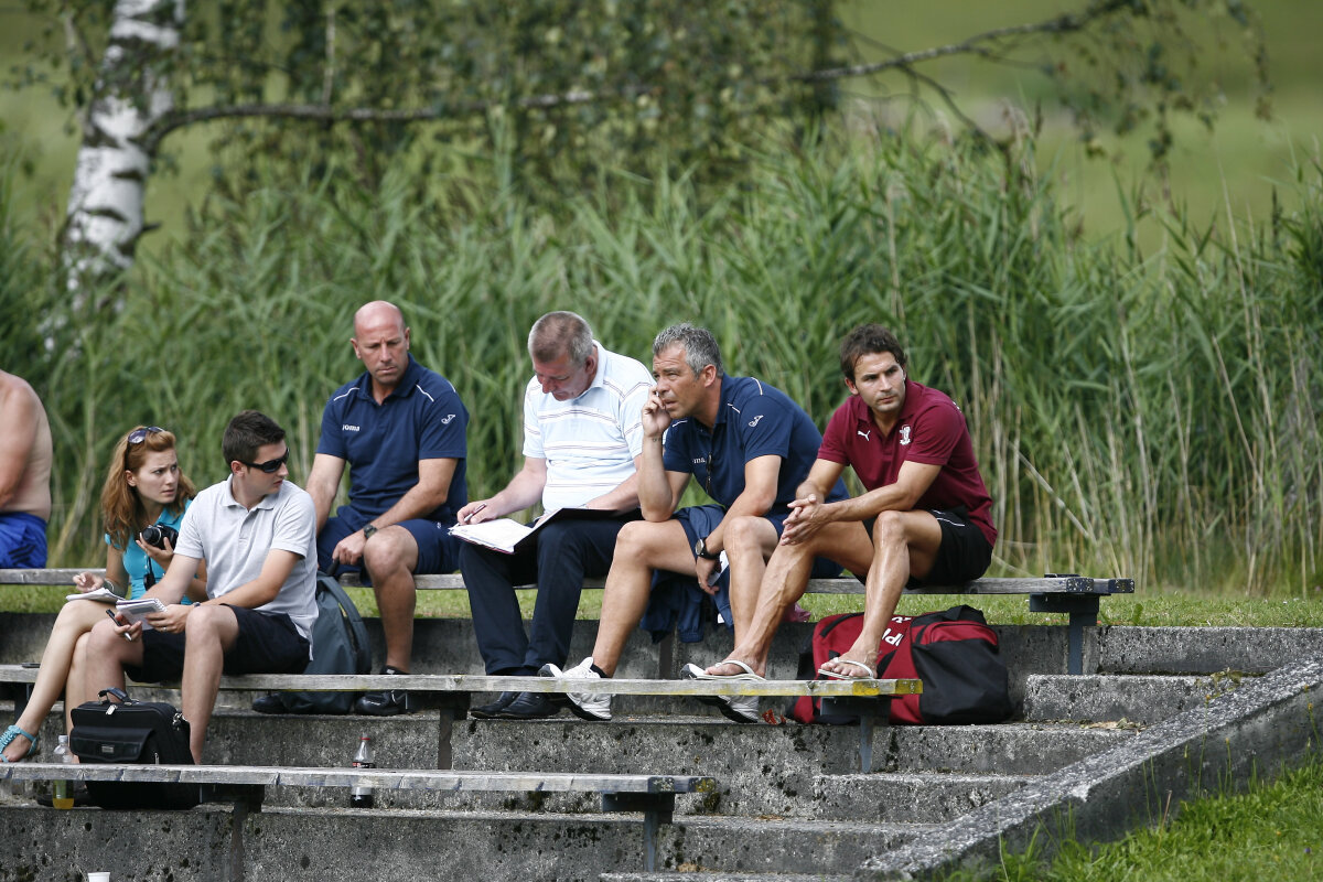FOTO Răzvan Lucescu şi Victor Piţurcă, pentru prima oară faţă în faţă de la schimbarea selecţionerului