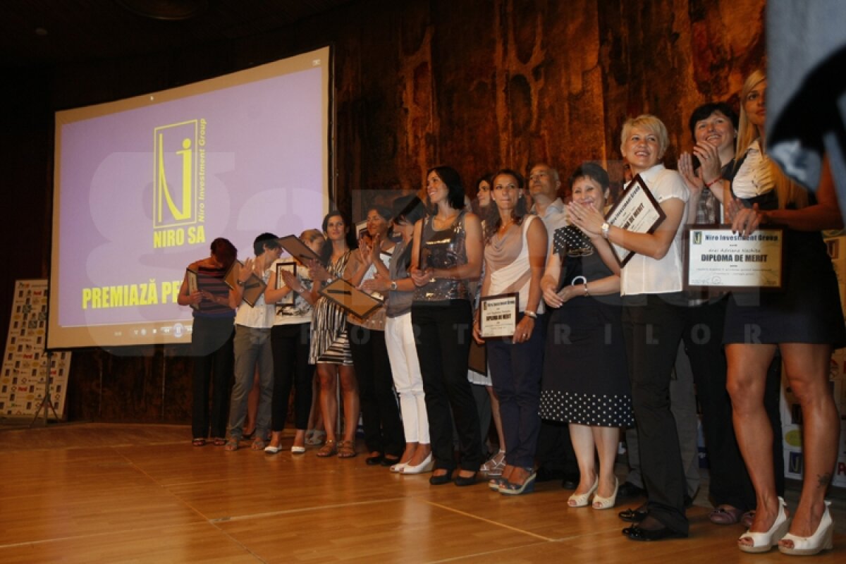 GALERIE FOTO "Naţionala" feminină de handbal, premiată pentru bronzul european cu doar 100.000 de euro