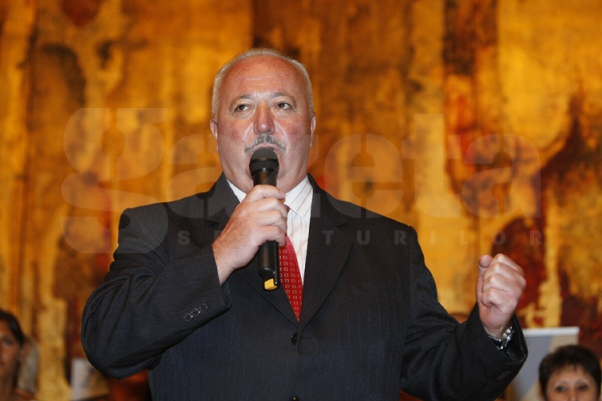 GALERIE FOTO "Naţionala" feminină de handbal, premiată pentru bronzul european cu doar 100.000 de euro