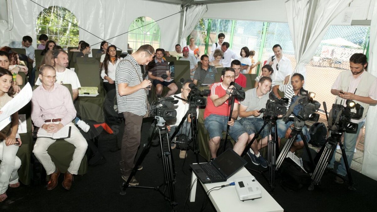 Au intrat pe ultima sută de metri pregătirile pentru turneul internaţional feminin de tenis BCR Open România