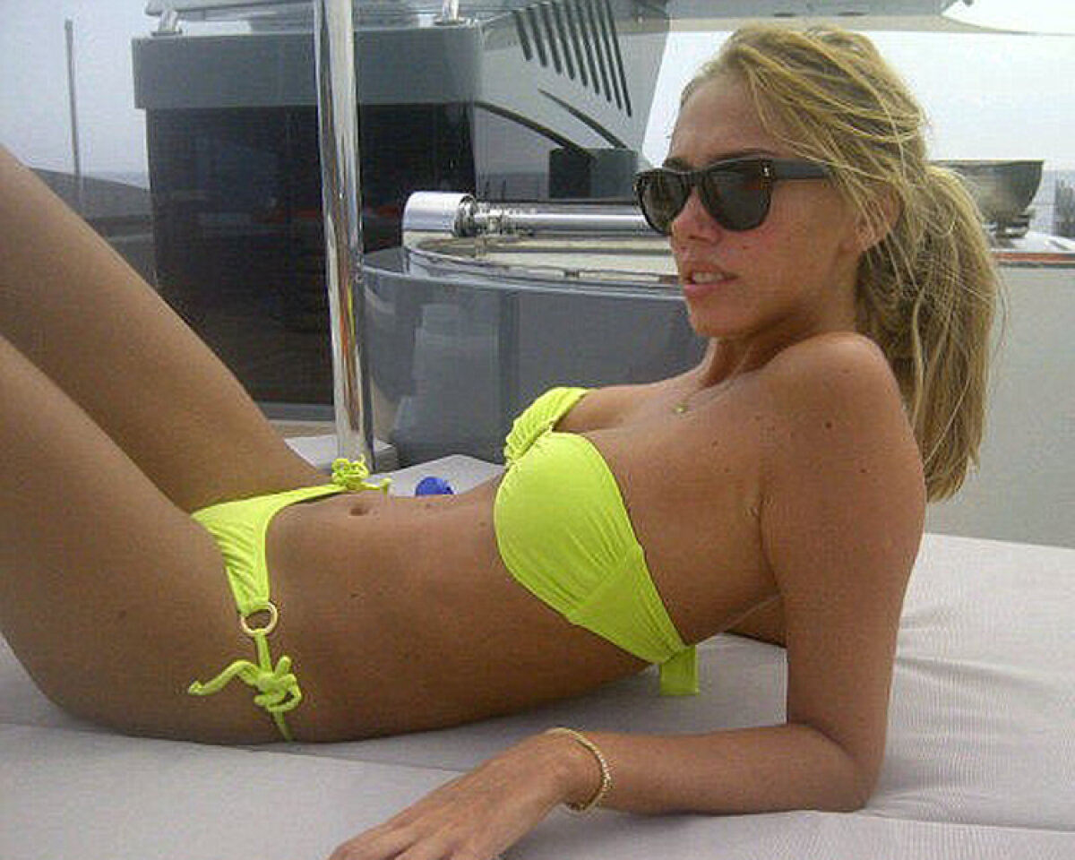 GALERIE FOTO Averea lui Bernie Ecclestone: 2 miliarde de euro şi 2 fete periculoase