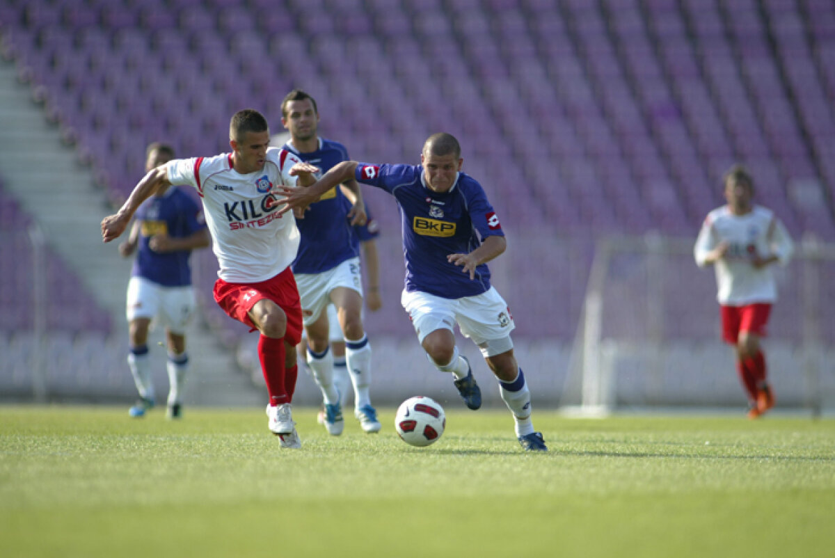 FOTO » Poli Timişoara bate FC Bihor cu golul lui Dorin Goga