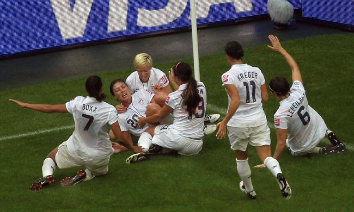 Japonia şi SUA îşi dispută azi supremaţia în fotbalul feminin. Află totul despre marea finală!