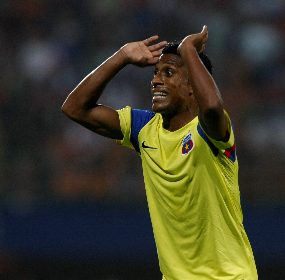 TOP 10 Cele mai tari imagini de la Oţelul - Steaua 1-0 în Supercupă