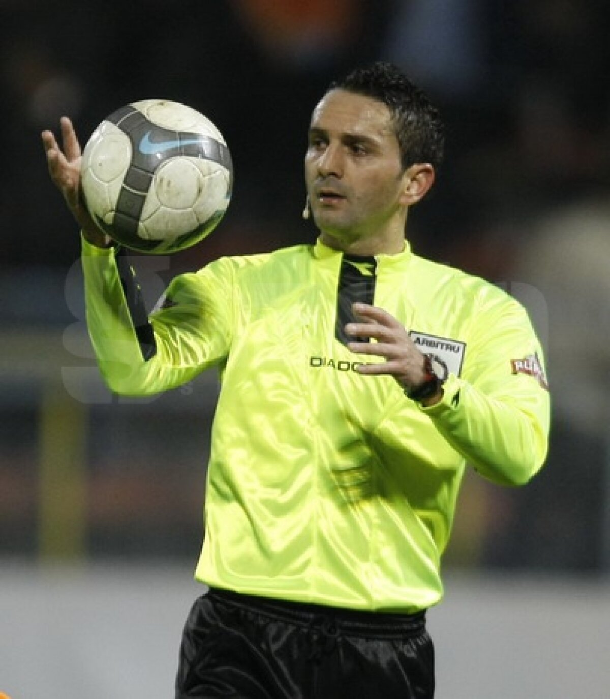 Ei sînt arbitrii care vor decide campioana! NUMAI 8 dintre ei vor conduce derbyurile Ligii 1