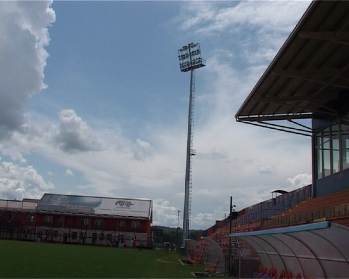 Stadioanele din România se modernizează » FCM Tîrgu Mureş va juca în nocturnă din septembrie