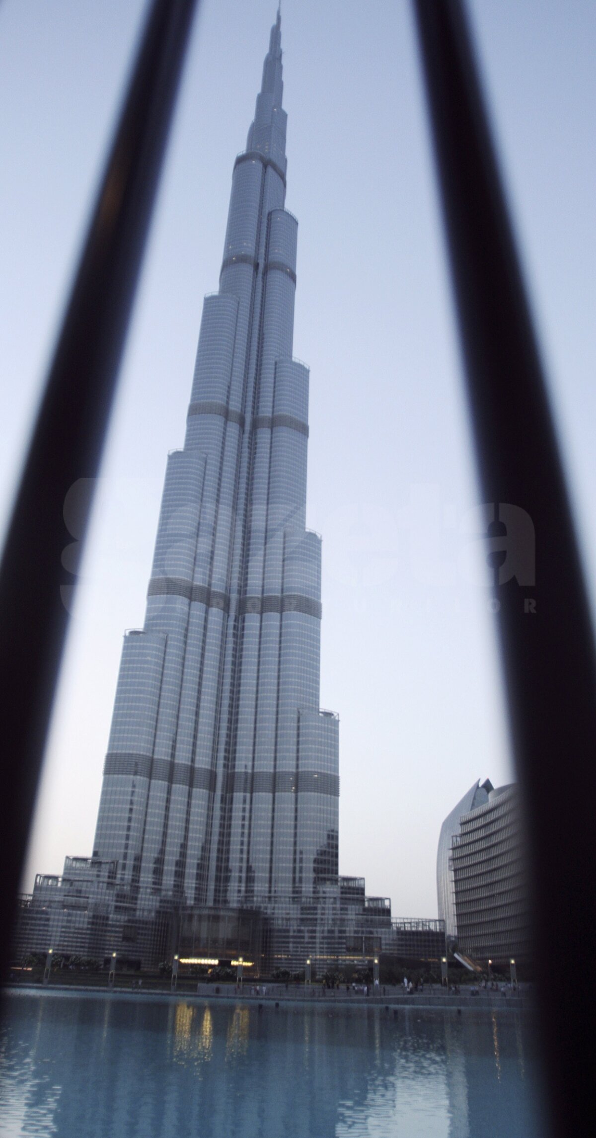 Steaua şi-a prezentat noul echipament » Tricouri ca o clădire de 800 de metri!