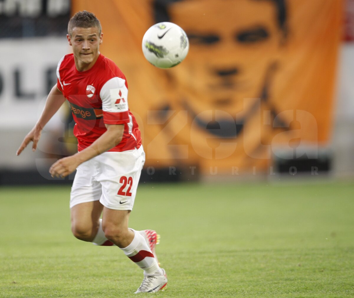 Ciobotariu a debutat cu victorie » Dinamo - FCM Tîrgu Mureş 1-0
