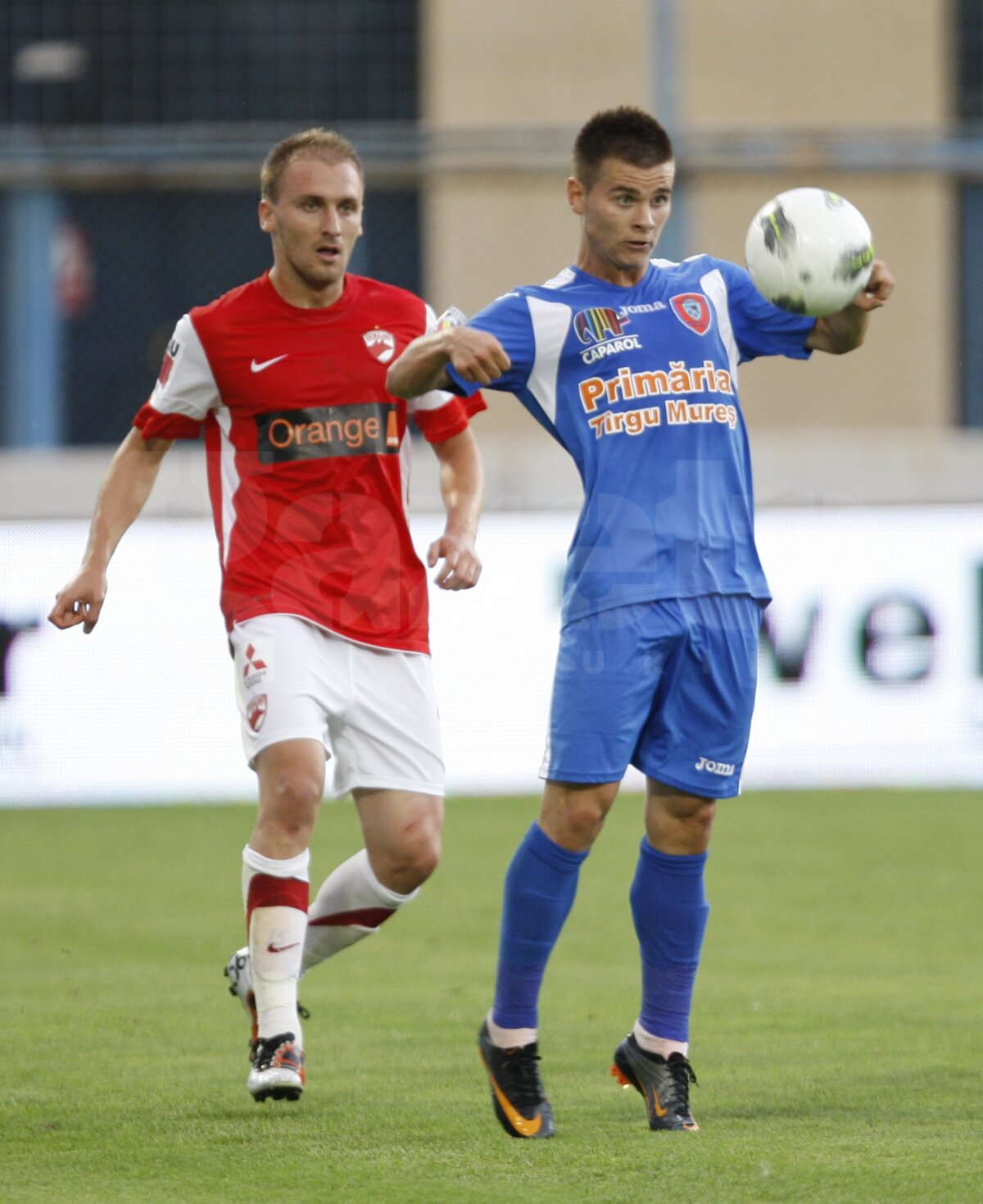 Ciobotariu a debutat cu victorie » Dinamo - FCM Tîrgu Mureş 1-0