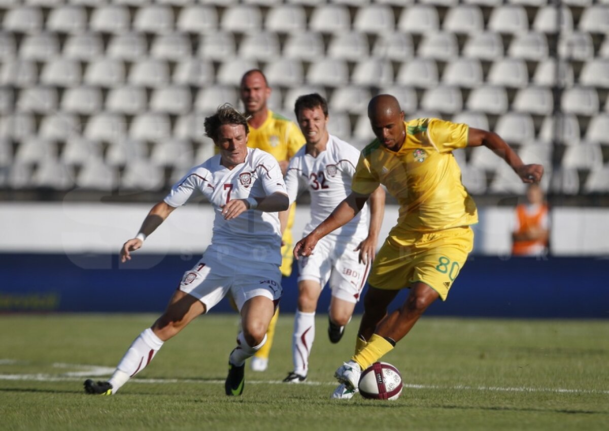 CRONICĂ Oscar în Regie ;) » Lucescu a folosit tactica perfectă pentru un debut în trombă. Rapid - Vaslui 3-0