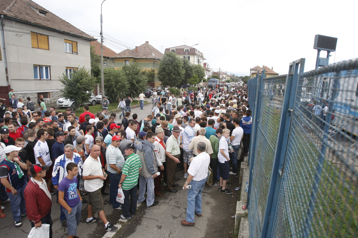 Cronica meciului Voinţa Sibiu - Steaua 1-1 » KO din prima rundă
