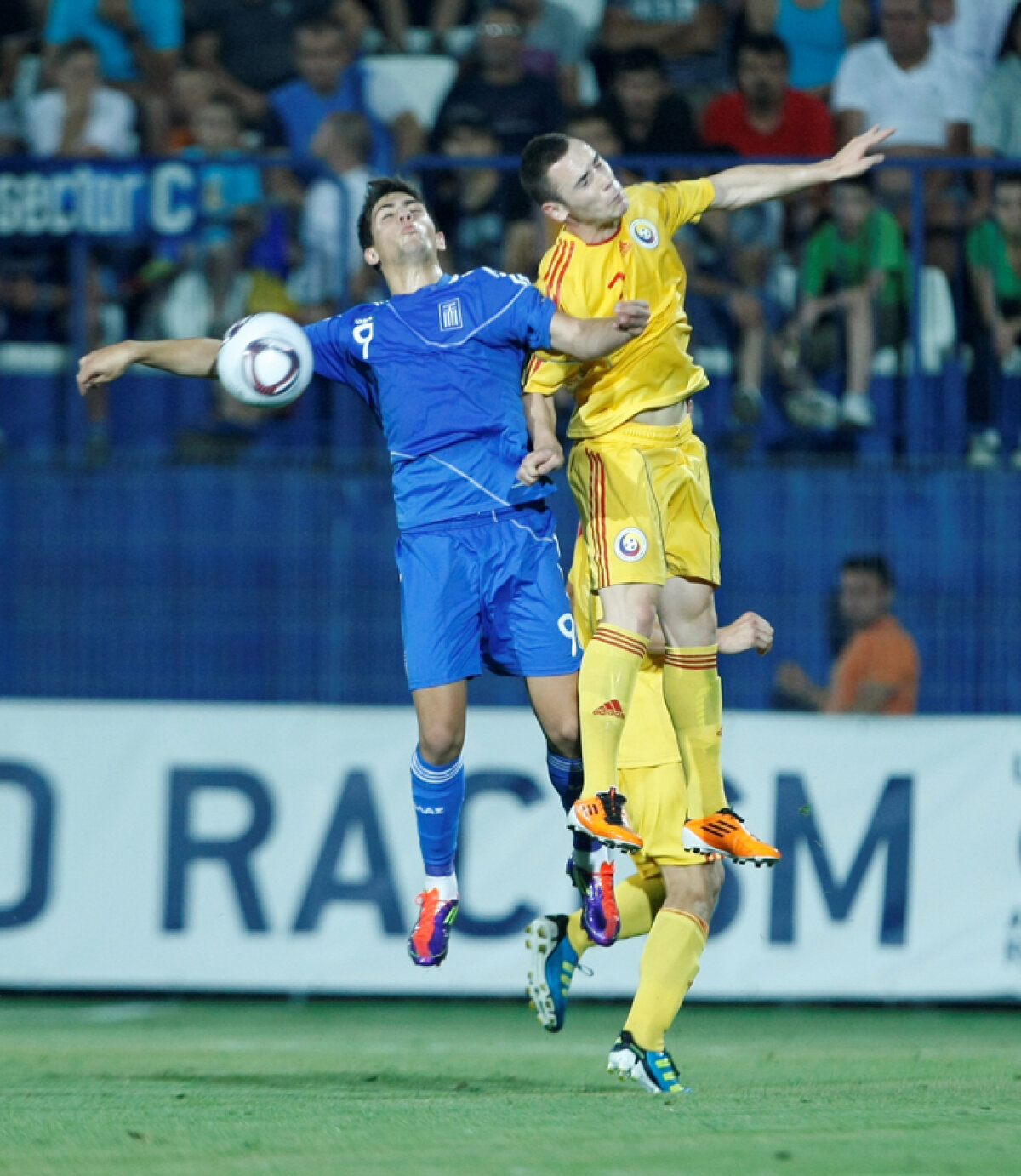 FOTO » România e aproape OUT după 0-1 cu Grecia: "Falimentaţi de greci"