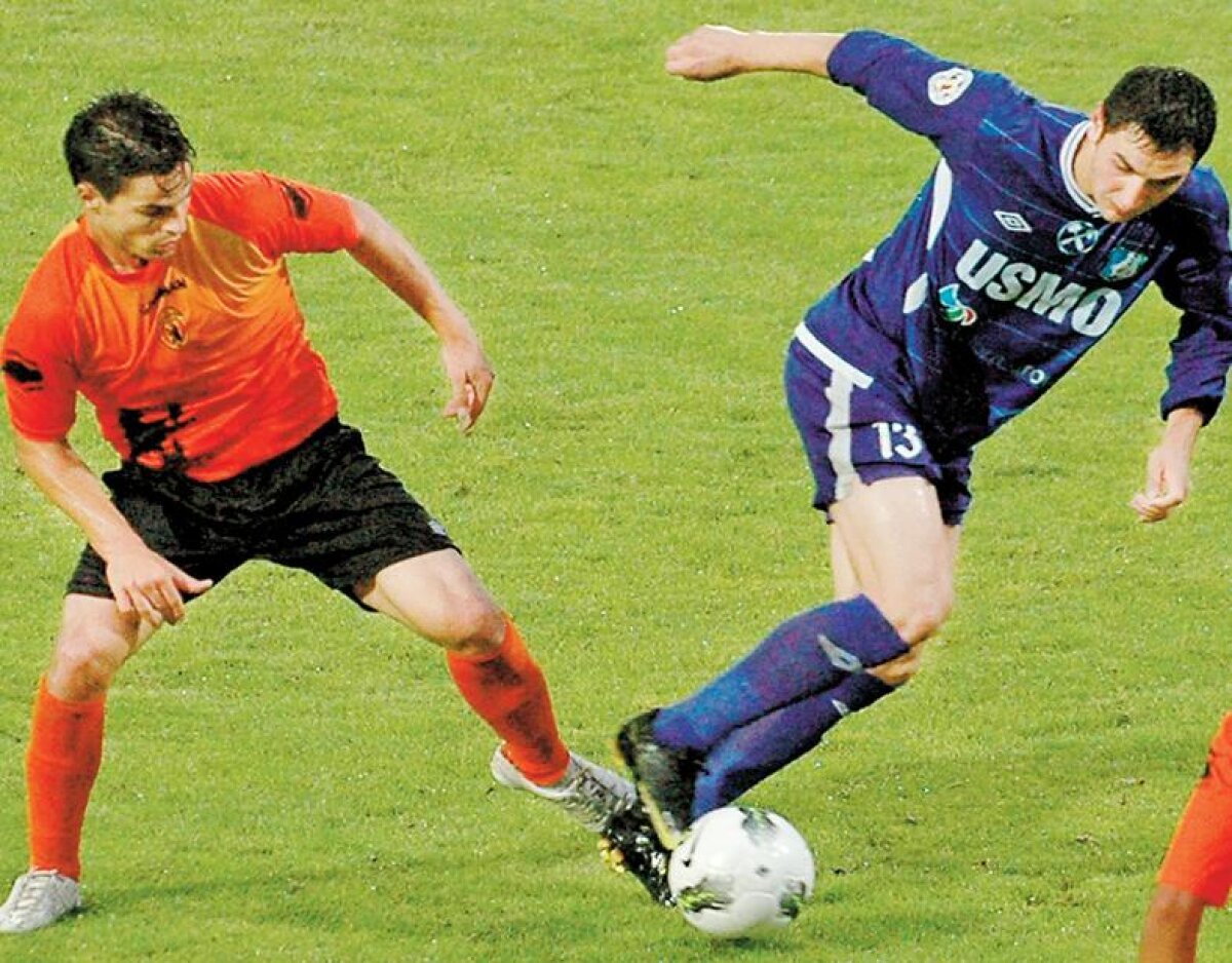 VIDEO Ceahlăul a rezistat în faţa asediului gorjean » Pietricica greu de spart