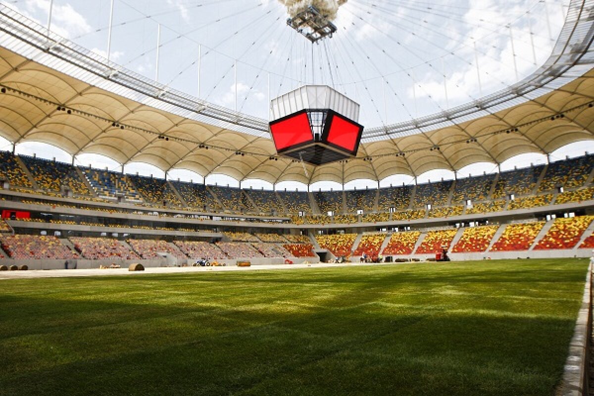 SUPERFOTO Se montează gazonul pe Naţional Arena! Vezi imagini spectaculoase!