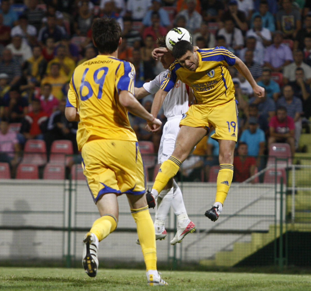 Petrolul - Oţelul 2-1 » Opriţa învinge campioana de unul singur: Ce revenire!