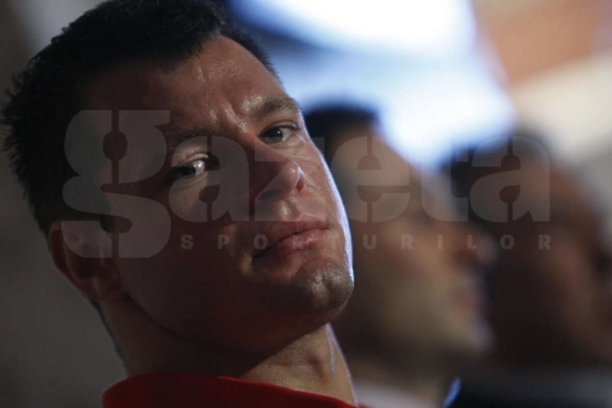 FOTO "Cîinii" şi-au mărit haita » Cadou inedit pentru Nicolae Badea: "Îl las pe Copos să-i fie naş"