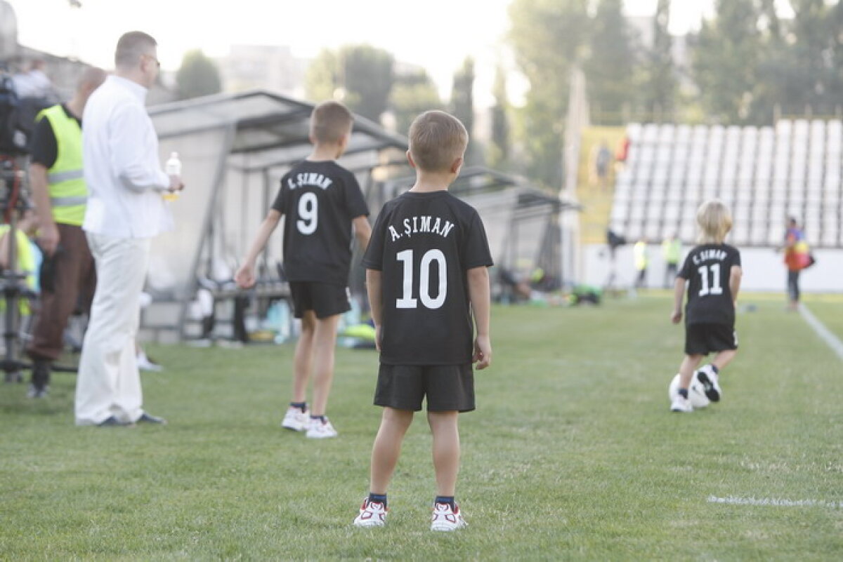 FOTO » Ceahlăul obţine un punct norocos în Regie după un gol ca la biliard