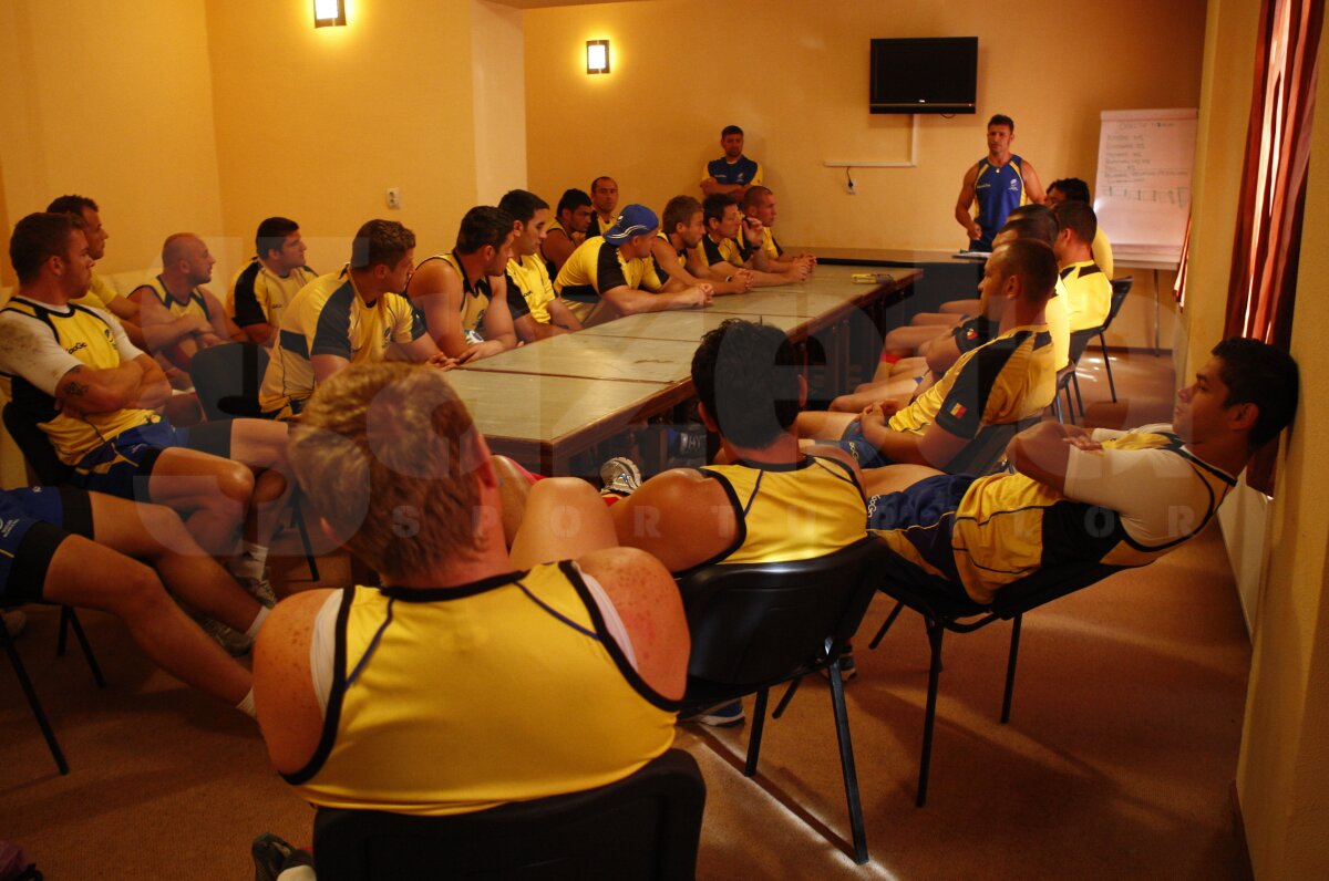 FOTO Rugbyştii naţionalei au încheiat stagiul de la Poiana Braşov. Urmează două săptămîni pe litoral