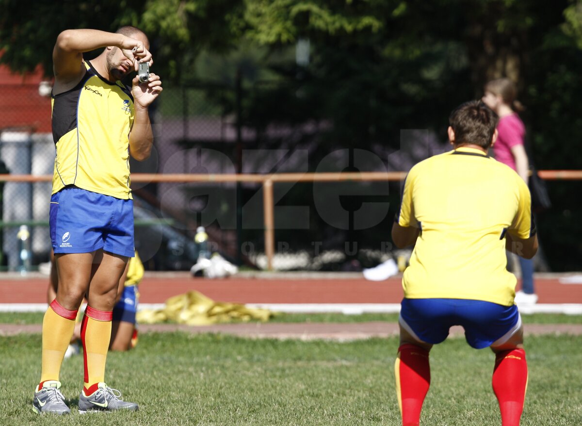 FOTO Rugbyştii naţionalei au încheiat stagiul de la Poiana Braşov. Urmează două săptămîni pe litoral