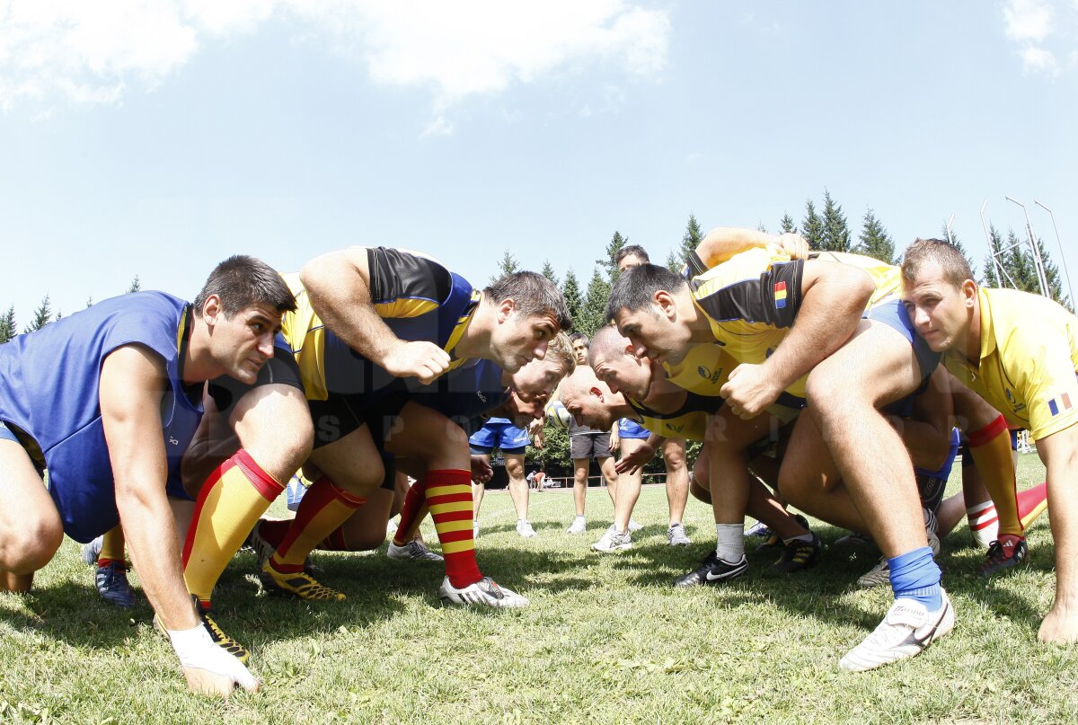 FOTO Rugbyştii naţionalei au încheiat stagiul de la Poiana Braşov. Urmează două săptămîni pe litoral