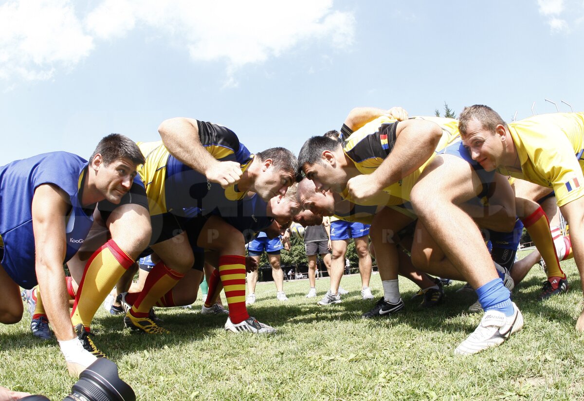 FOTO Rugbyştii naţionalei au încheiat stagiul de la Poiana Braşov. Urmează două săptămîni pe litoral