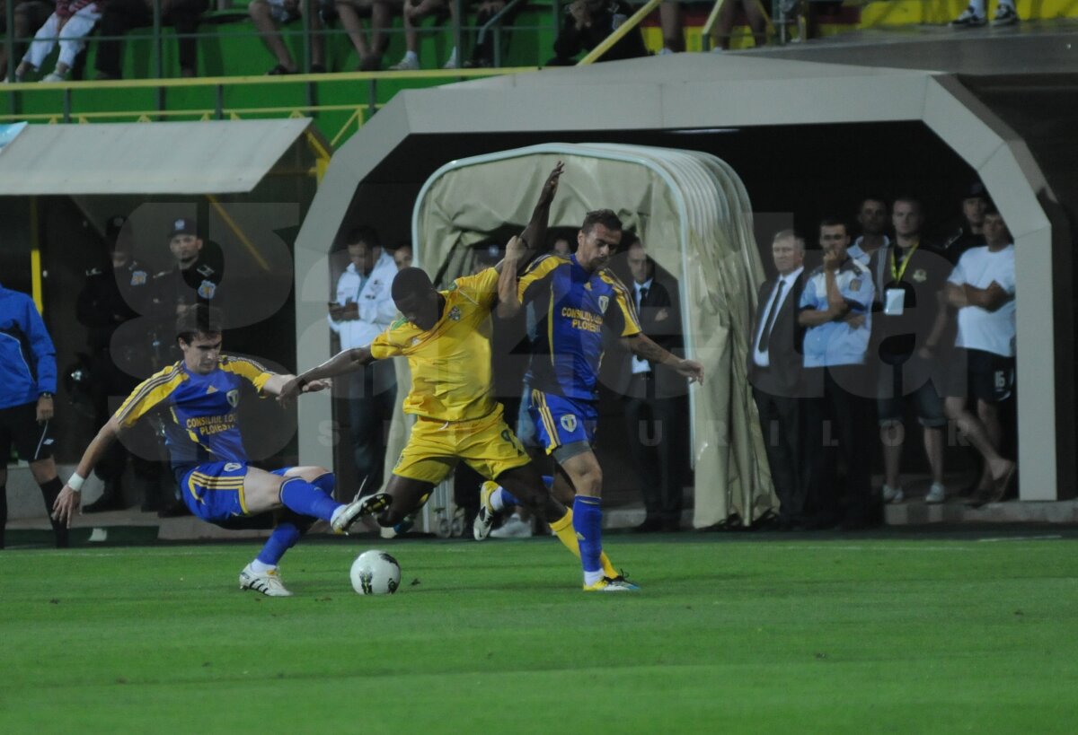 Petrolul sub asediu! "Găzarii" au scos un punct la Vaslui, scor 0-0