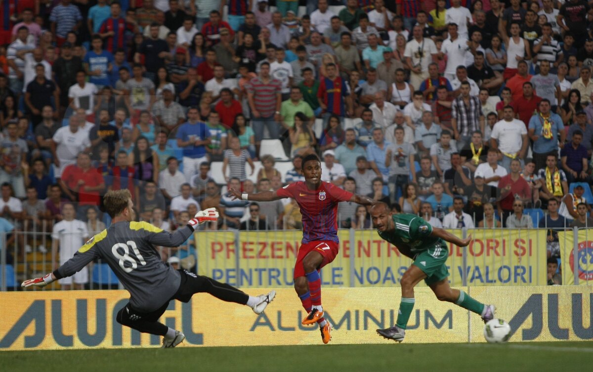 Cronica partidei Steaua - Mioveni 4-0 » Roş-albaştrii au luat un antidepresiv verde