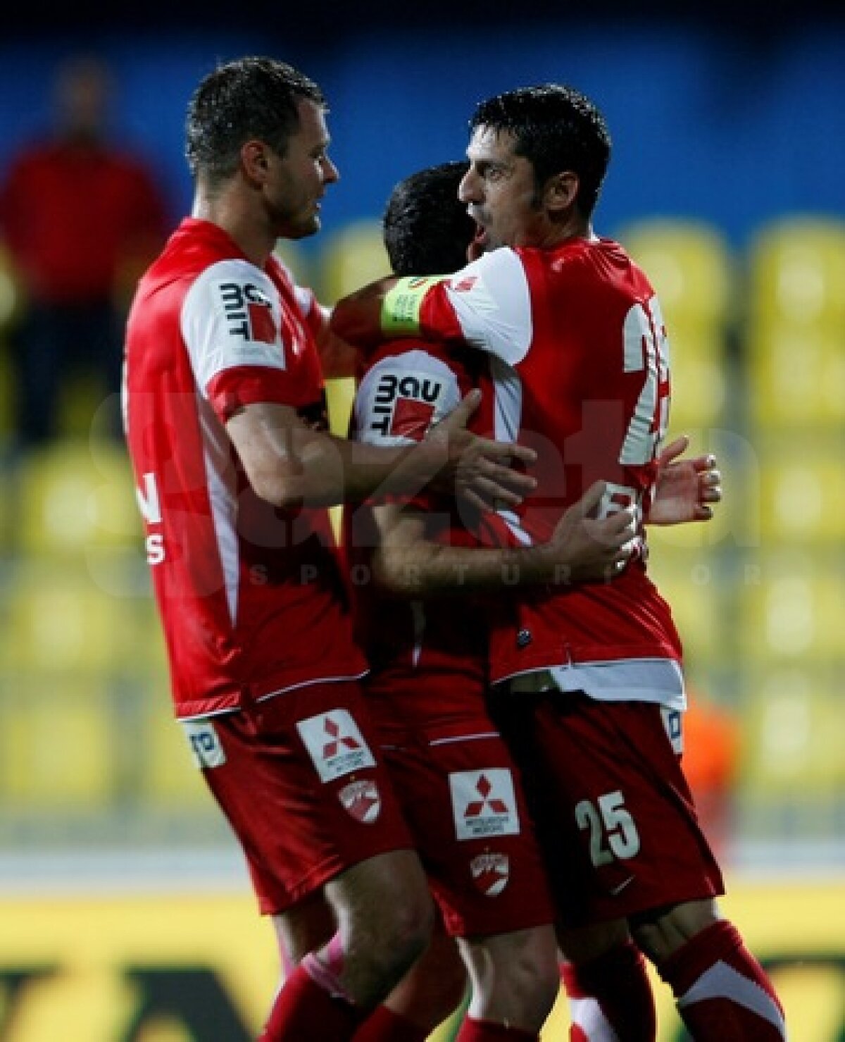 VIDEO » Cronica meciului Gaz Metan - Dinamo 0-5 » Siguranţă şi încredere, show garantat