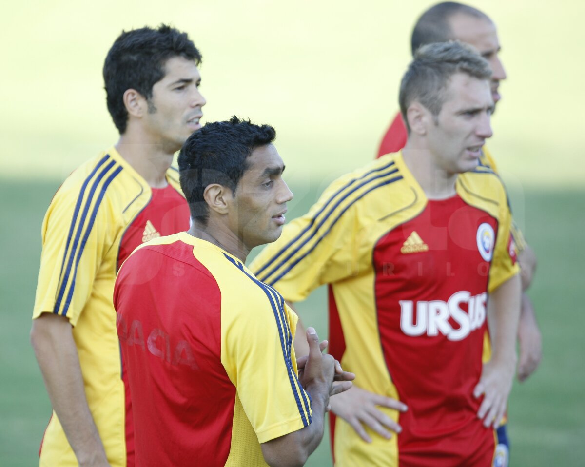 FOTO » Victor Piţurcă la primul antrenament de la revenirea la naţională