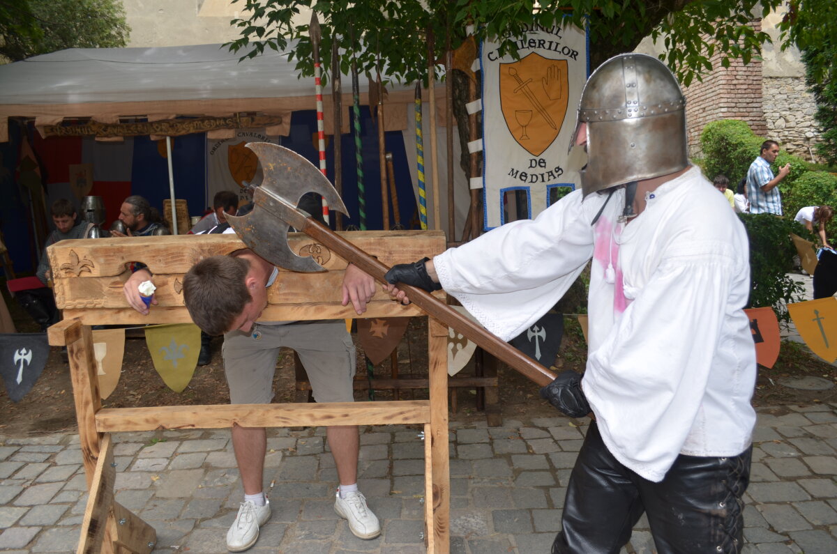Jocurile Olimpice de Ev mediu » La Sighişoara s-a desfăşurat Festivalul medieval
