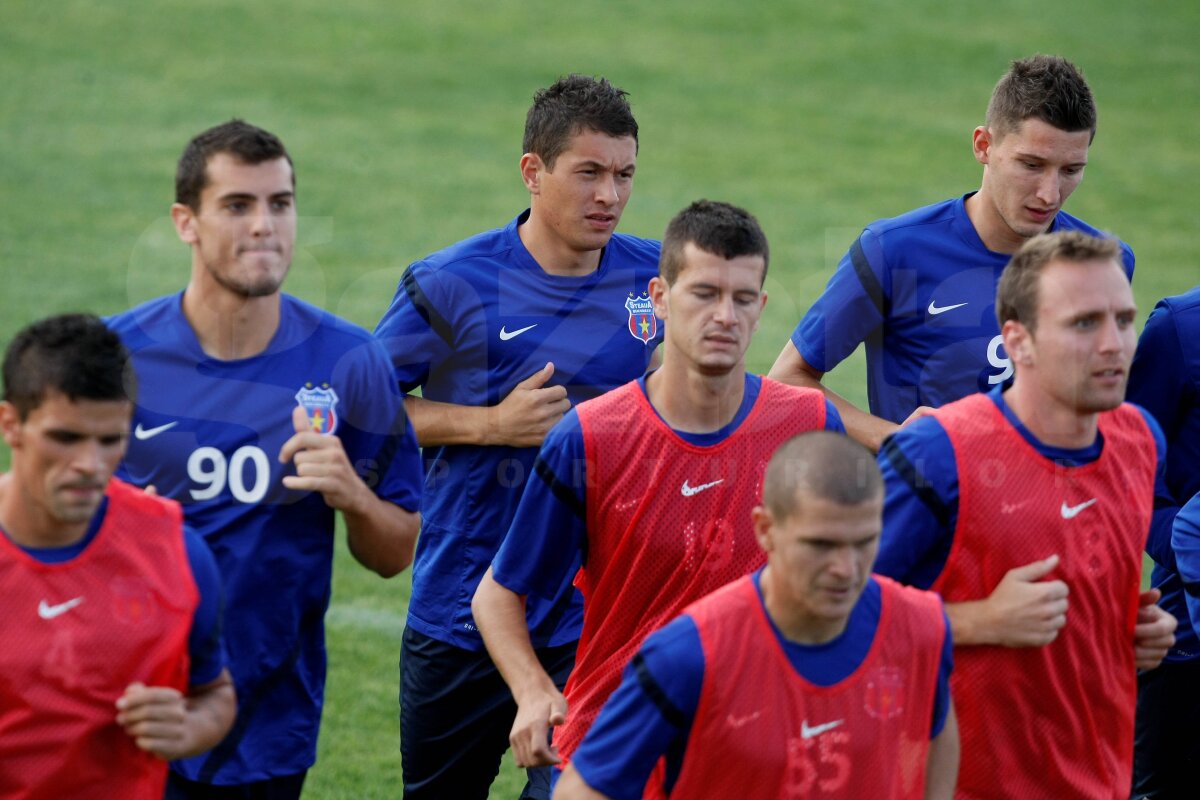 FOTO Prepeliţă, la primul antrenament la Steaua: "De acum sînt trup şi suflet pentru Steaua"