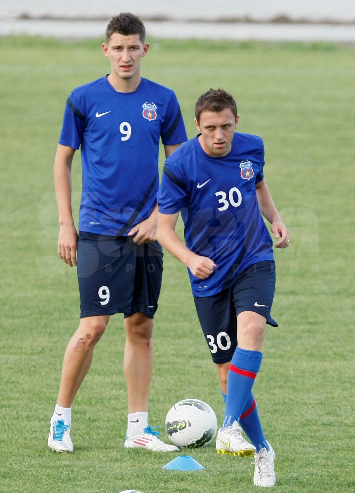 FOTO Prepeliţă, la primul antrenament la Steaua: "De acum sînt trup şi suflet pentru Steaua"